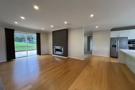 Photo of property in 6 Albertine Place, Greenhithe, Auckland, 0632