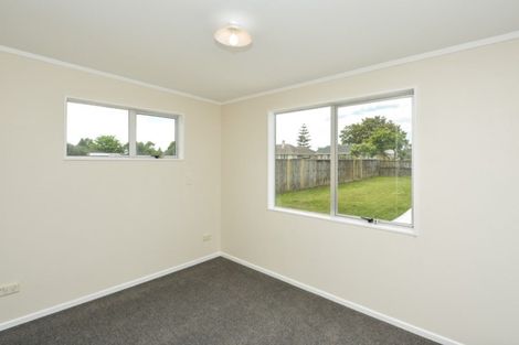 Photo of property in 82 Holland Road, Fairfield, Hamilton, 3214