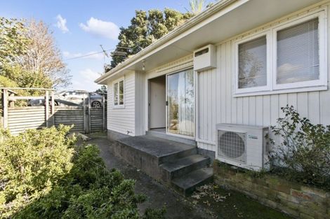 Photo of property in 12-12a Singers Road, Korokoro, Lower Hutt, 5012