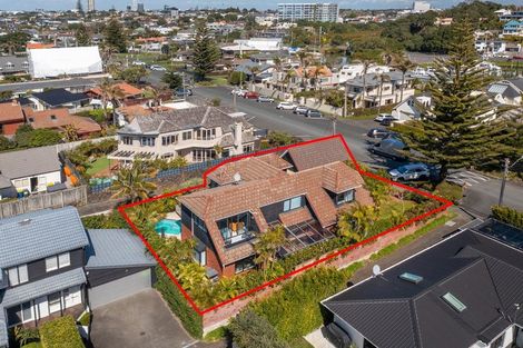 Photo of property in 33 Craig Road, Milford, Auckland, 0620