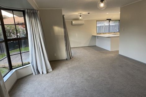 Photo of property in 2/41 Athlone Crescent, Avalon, Lower Hutt, 5011