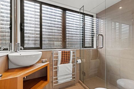Photo of property in 3 Merivale Lane, Merivale, Christchurch, 8014