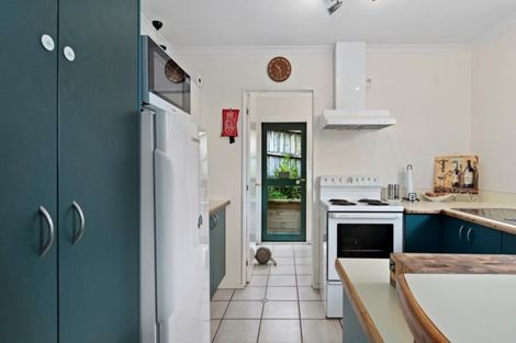 Photo of property in 5 Zachary Place, Welcome Bay, Tauranga, 3112