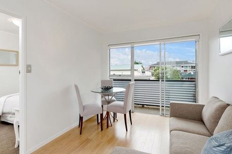Photo of property in 10/11 Kingsway Avenue, Sandringham, Auckland, 1025