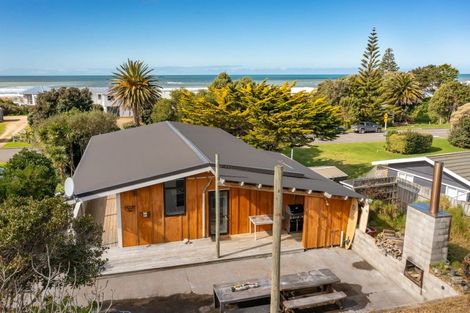 Photo of property in 96 Blue Pacific Parade, Riversdale Beach, Masterton, 5872