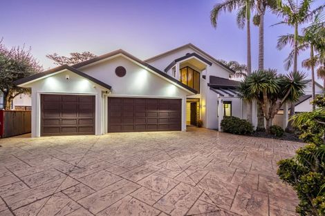 Photo of property in 8 Monkton Close, Greenhithe, Auckland, 0632