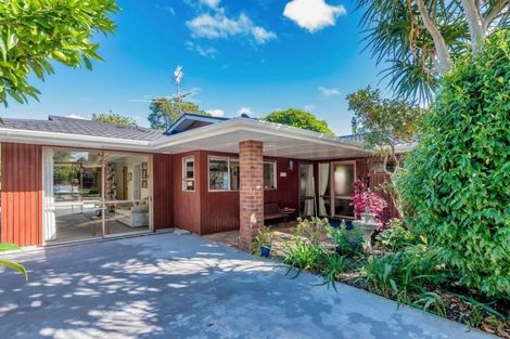 Photo of property in 67 Nimmo Avenue East, Waikanae, 5036