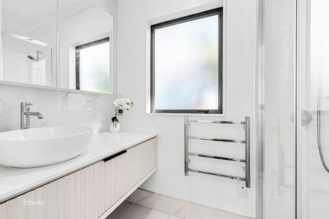 Photo of property in 175 Tirohanga Road, Tirohanga, Lower Hutt, 5010