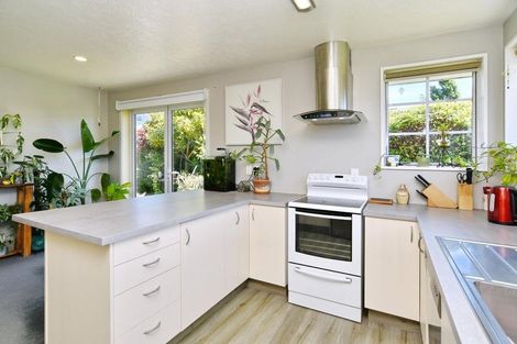Photo of property in 125 Sawyers Arms Road, Northcote, Christchurch, 8052