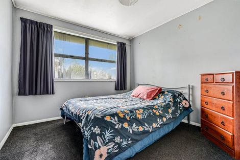 Photo of property in 299 Shakespeare Street, Leamington, Cambridge, 3432