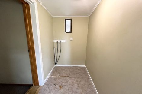 Photo of property in 47 Pomaria Road, Henderson, Auckland, 0610