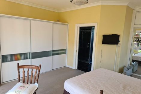 Photo of property in 11 Avonhead Road, Avonhead, Christchurch, 8042