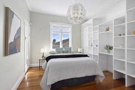 Photo of property in 18 Carrington Street, Mount Cook, Wellington, 6021