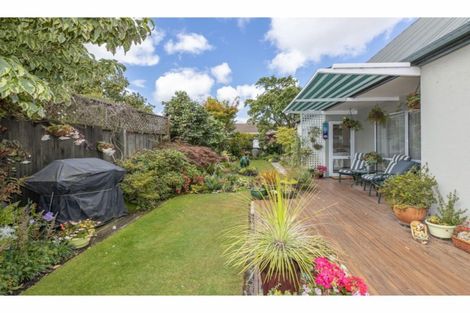 Photo of property in 46 Westgrove Avenue, Avonhead, Christchurch, 8042