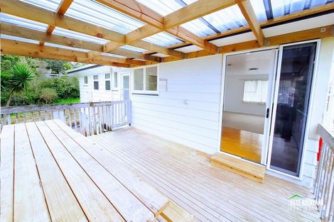 Photo of property in 67 Pine Avenue, Henderson, Auckland, 0612