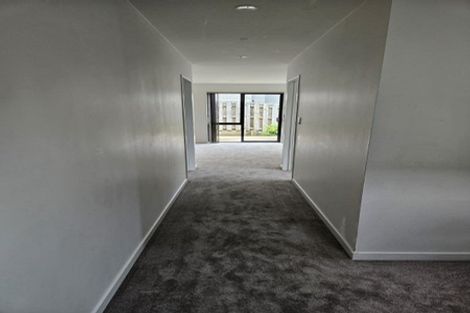 Photo of property in 9 Kaweka Street, New Lynn, Auckland, 0600