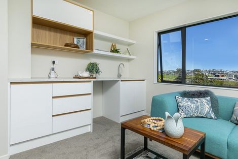 Photo of property in 4 Kina Place, Long Bay, Auckland, 0630