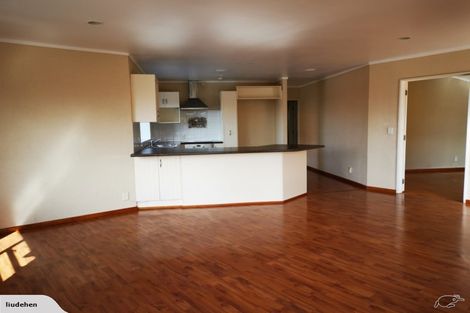 Photo of property in 48a Whiting Grove, West Harbour, Auckland, 0618