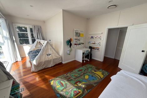 Photo of property in 3 Knight Avenue, Mount Albert, Auckland, 1025