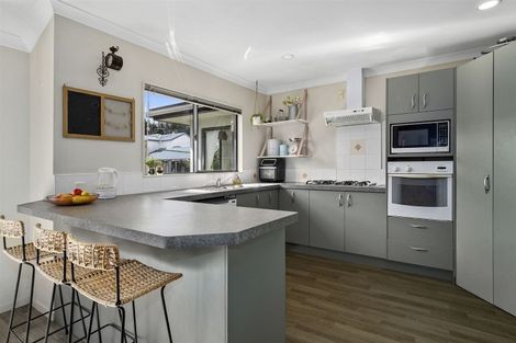 Photo of property in 19 Lisa Place, Brookfield, Tauranga, 3110
