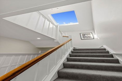 Photo of property in 87 Cashmere Road, Cashmere, Christchurch, 8022