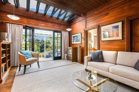 Photo of property in 3 Huia Road, Days Bay, Lower Hutt, 5013