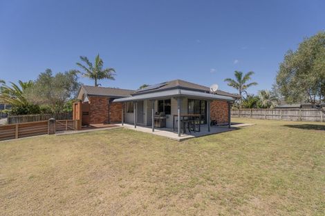 Photo of property in 11 Clipper Place, Whitianga, 3510