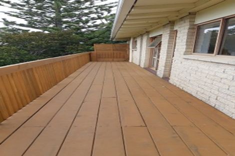 Photo of property in 11 Evan Street, Belmont, Auckland, 0622