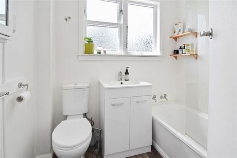 Photo of property in 5 Pinfold Avenue, Hamilton East, Hamilton, 3216