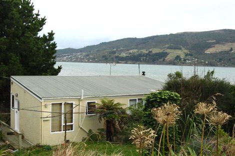 Photo of property in 14 Bayne Terrace, Macandrew Bay, Dunedin, 9014