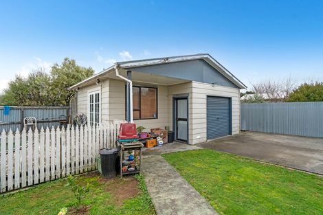 Photo of property in 20 Augustus Street, Carterton, 5713