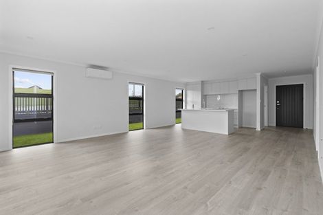 Photo of property in 8 Akakura Terrace, Peacocke, Hamilton, 3206