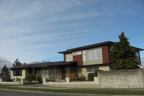 Photo of property in 1 Russell Street, Winton, 9720