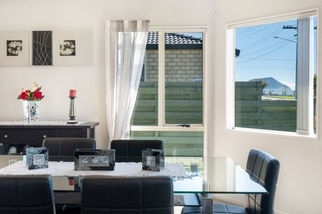 Photo of property in 28 Ngahere Street, Otumoetai, Tauranga, 3110