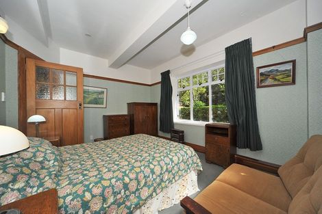 Photo of property in Chevening Flats, 90 Salamanca Road, Kelburn, Wellington, 6012