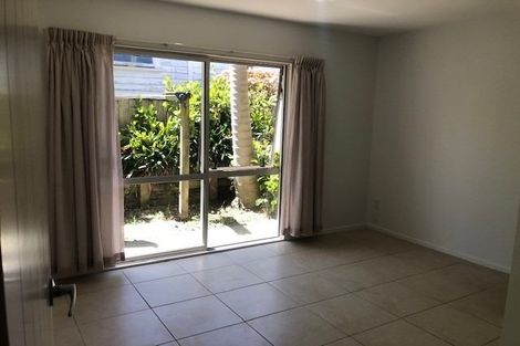 Photo of property in 4b Corrella Road, Belmont, Auckland, 0622