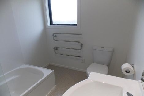 Photo of property in 8 Tongariro Drive, Aotea, Porirua, 5024