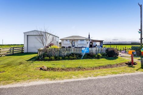Photo of property in 325 Matangara Road, Hawera, 4672