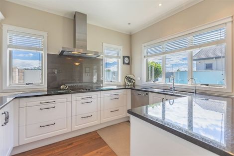 Photo of property in 12 Orotu Drive, Poraiti, Napier, 4112