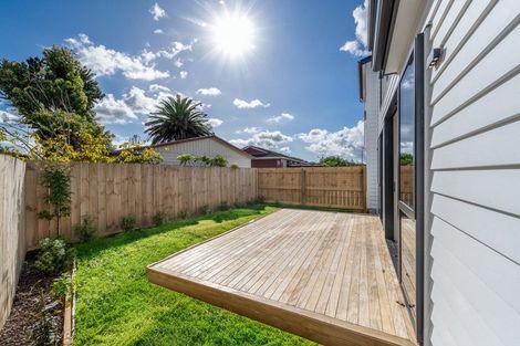 Photo of property in 23b Studfall Street, Pakuranga Heights, Auckland, 2010