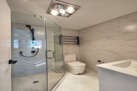 Photo of property in 9/13 Grove Lane, Pakuranga, Auckland, 2010