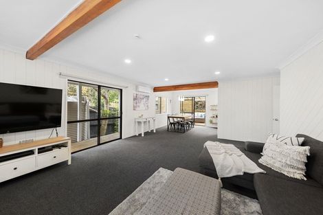 Photo of property in 1/117 Daffodil Street, Titirangi, Auckland, 0604