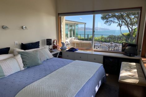 Photo of property in 22 Howard Road, Point Howard, Lower Hutt, 5013