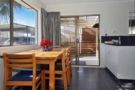 Photo of property in 40 Dunlop Road, Te Puke, 3119