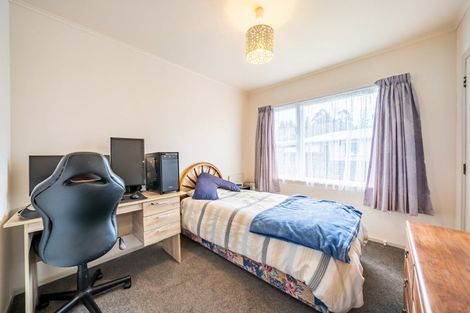 Photo of property in 16 Longfellow Street, Trentham, Upper Hutt, 5018