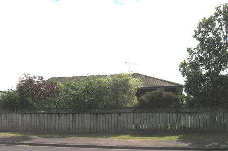 Photo of property in 101 Santiago Crescent, Unsworth Heights, Auckland, 0632