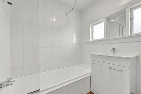 Photo of property in 1/573 Ferry Road, Woolston, Christchurch, 8023