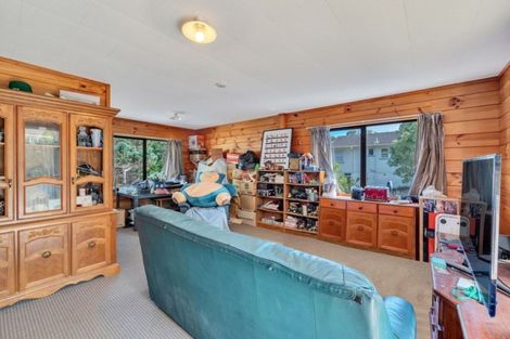 Photo of property in 10a Halberg Street, Glenfield, Auckland, 0629