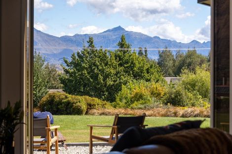 Photo of property in 10 The Terraces, Wanaka, 9305