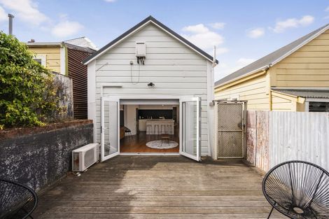 Photo of property in 23 Douglas Street, Mount Cook, Wellington, 6021